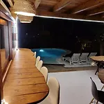 Lucia - Buganvillas Tías